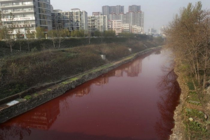 Кровавая река в Китае