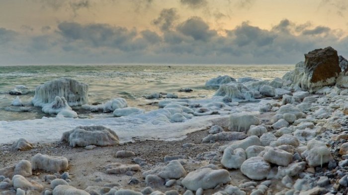 Замерзшее Черное море