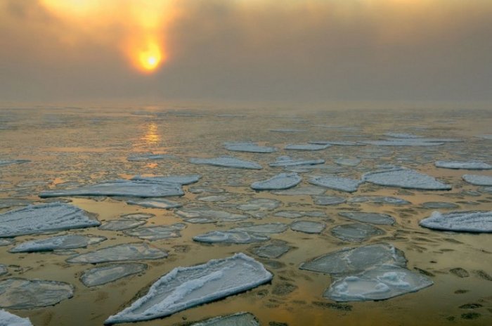 Замерзшее Черное море