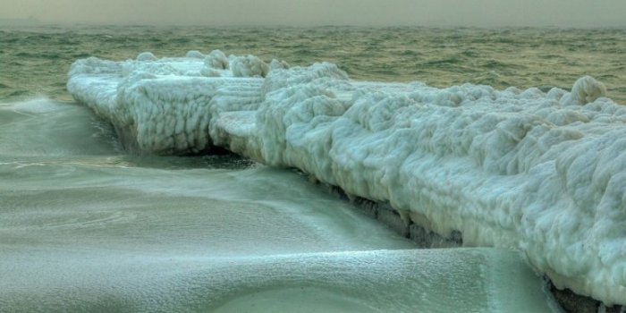 Замерзшее Черное море