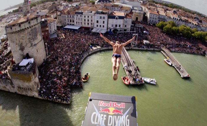 Лучшие фото с Red Bull Cliff Diving