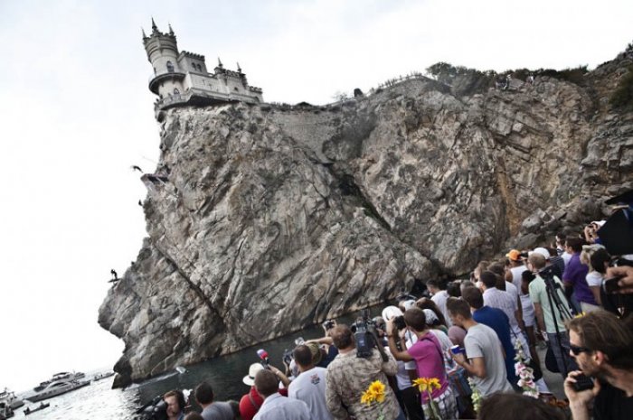 Лучшие фото с Red Bull Cliff Diving